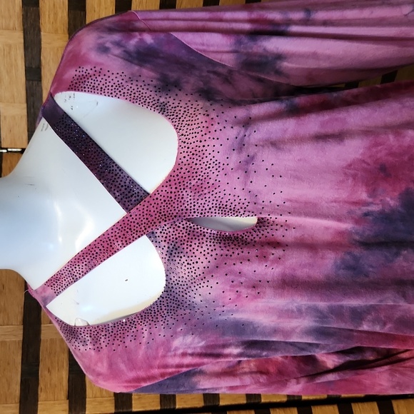 Vocal black diamond keyhole stretch top - Picture 1 of 8